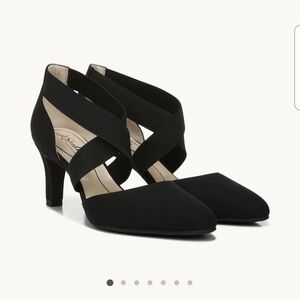 BNIB Life Stride Gallery Black Women's Heels Size 8 M